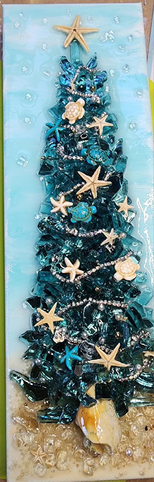Crushed Glass Christmas Tree 12/14