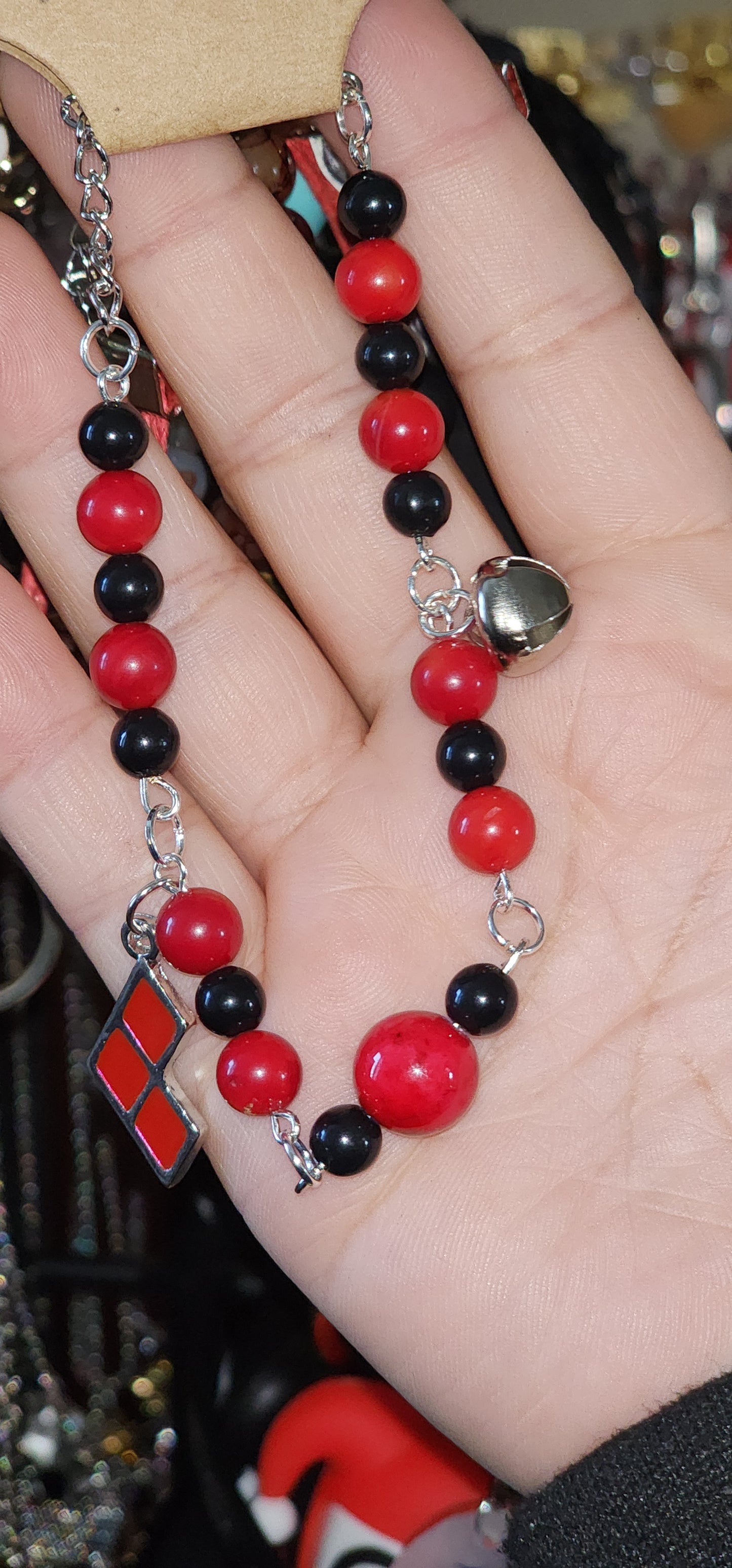 AV bracelet harley quinn